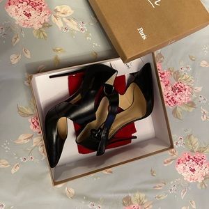 Christian Louboutin size 42 black smooth, leather heels